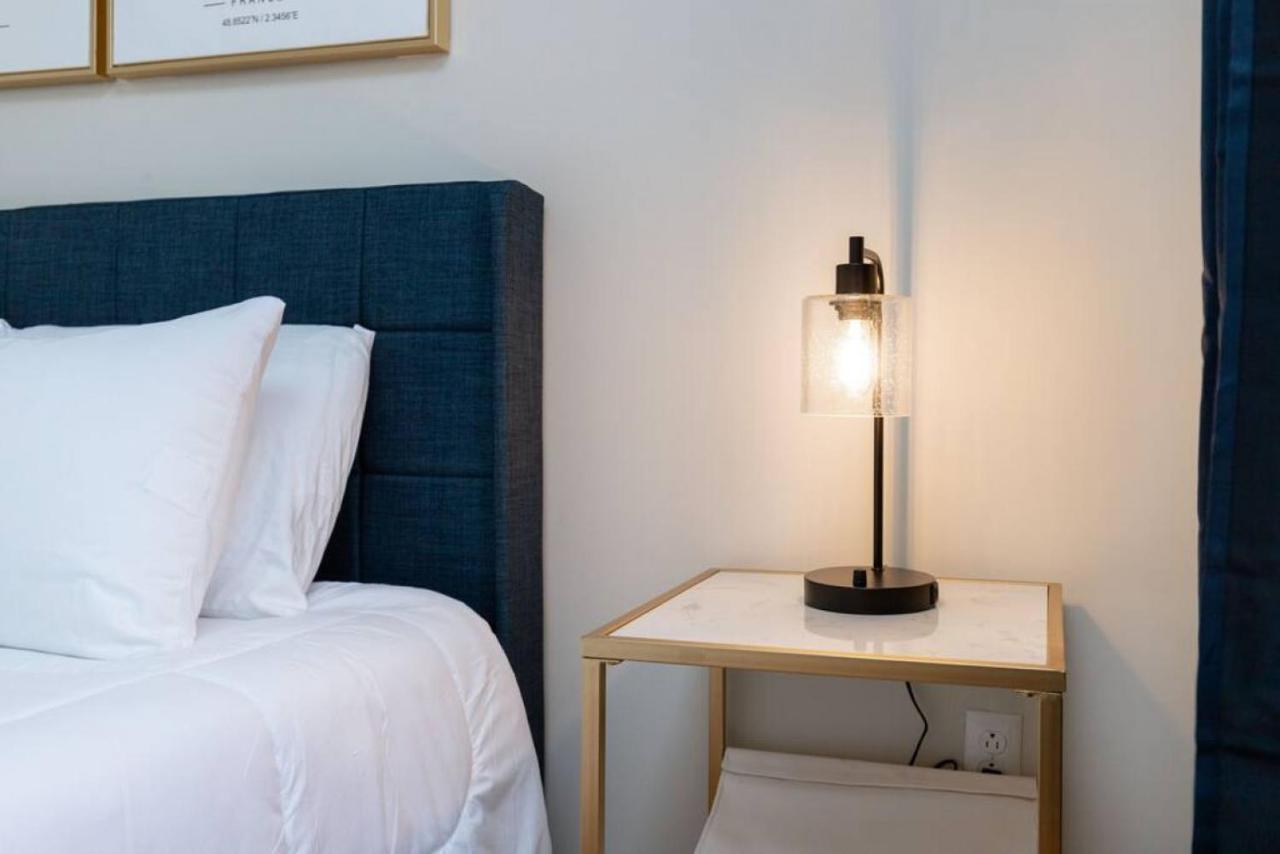Stylish And Comfortable 1-Br In The Heart Of Детройт Екстер'єр фото